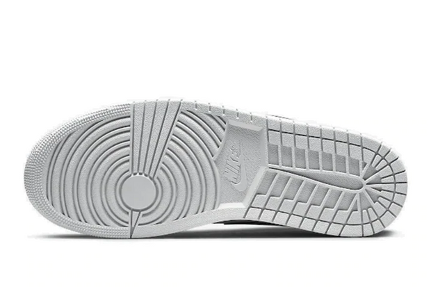 Nike Air Jordan 1 Low Shadow Toe - Sneakerliebe